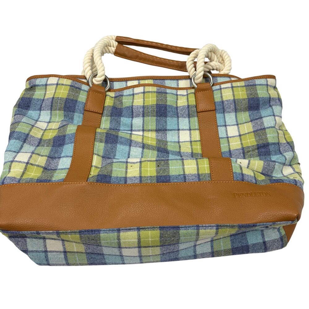 Pendleton blue green plaid wool tote bag, brown leather trim. zip close. FLAW